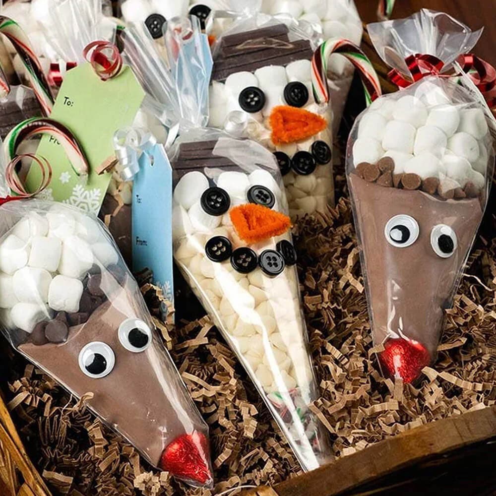 individual christmas themed hot cocoa bags