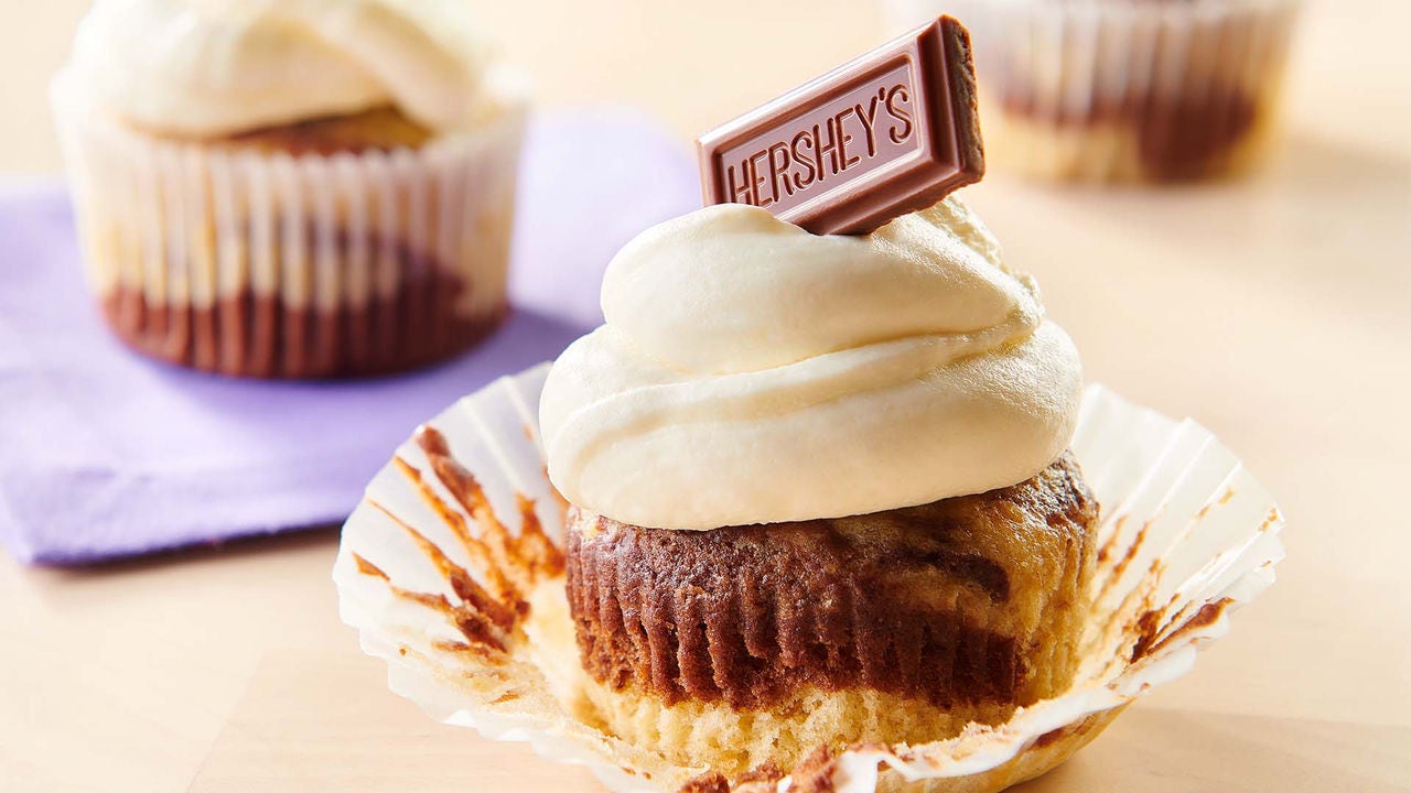 chocolate vanilla swirl cupcakes