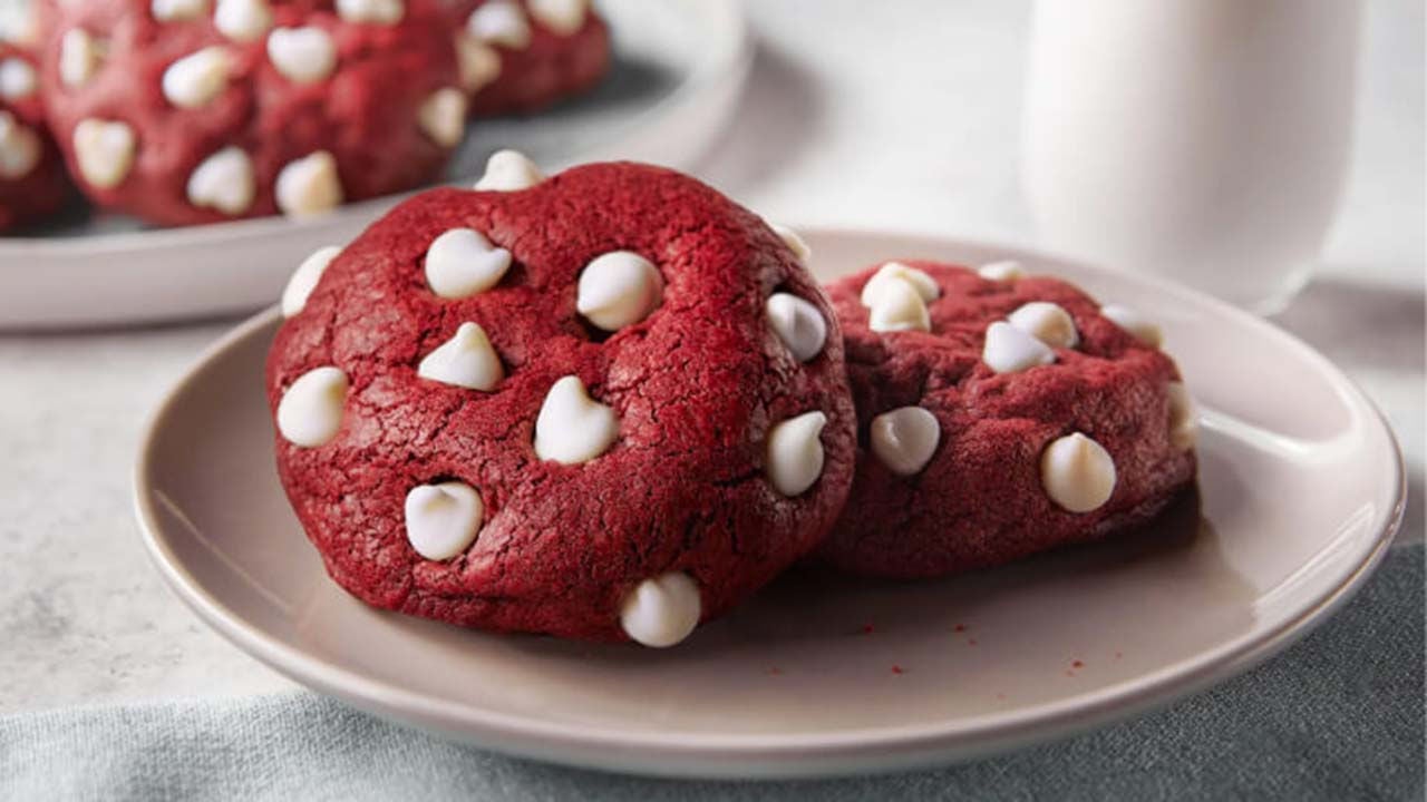 fresh batch of hersheys red velvet cookies
