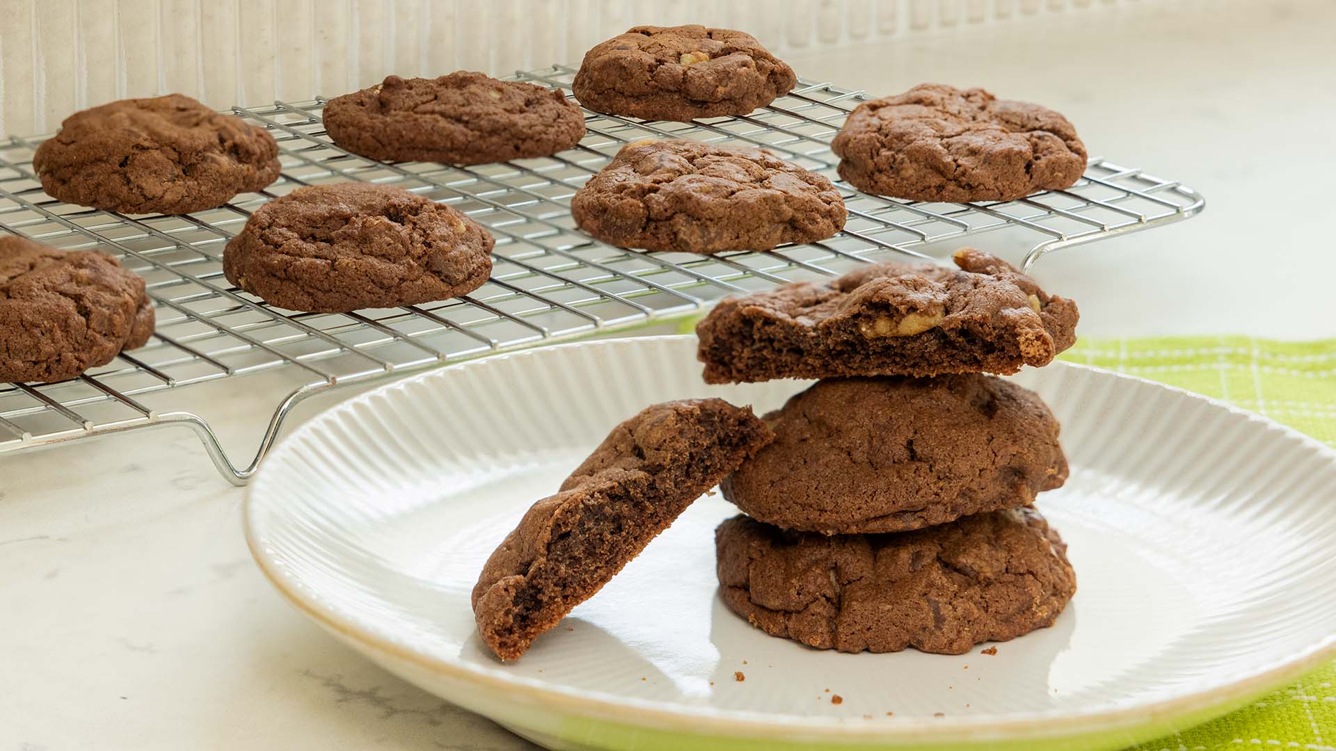 HERSHEY'S "PERFECTLY CHOCOLATE" Chocolate Chip Cookies
