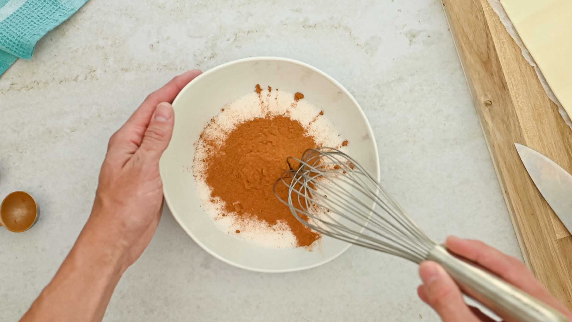 sugar and cinnamon in bowl