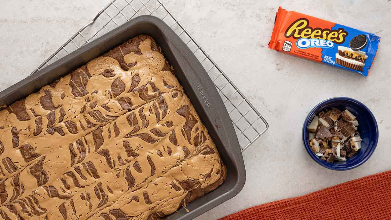 separating brownies from the sides of the baking pan
